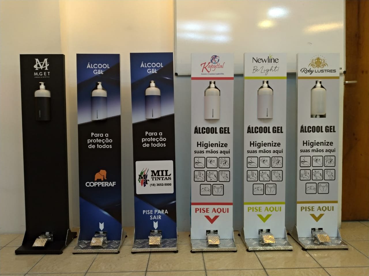 Além de peças para iluminação, Estamparia Lima agora produz totens para álcool em gel