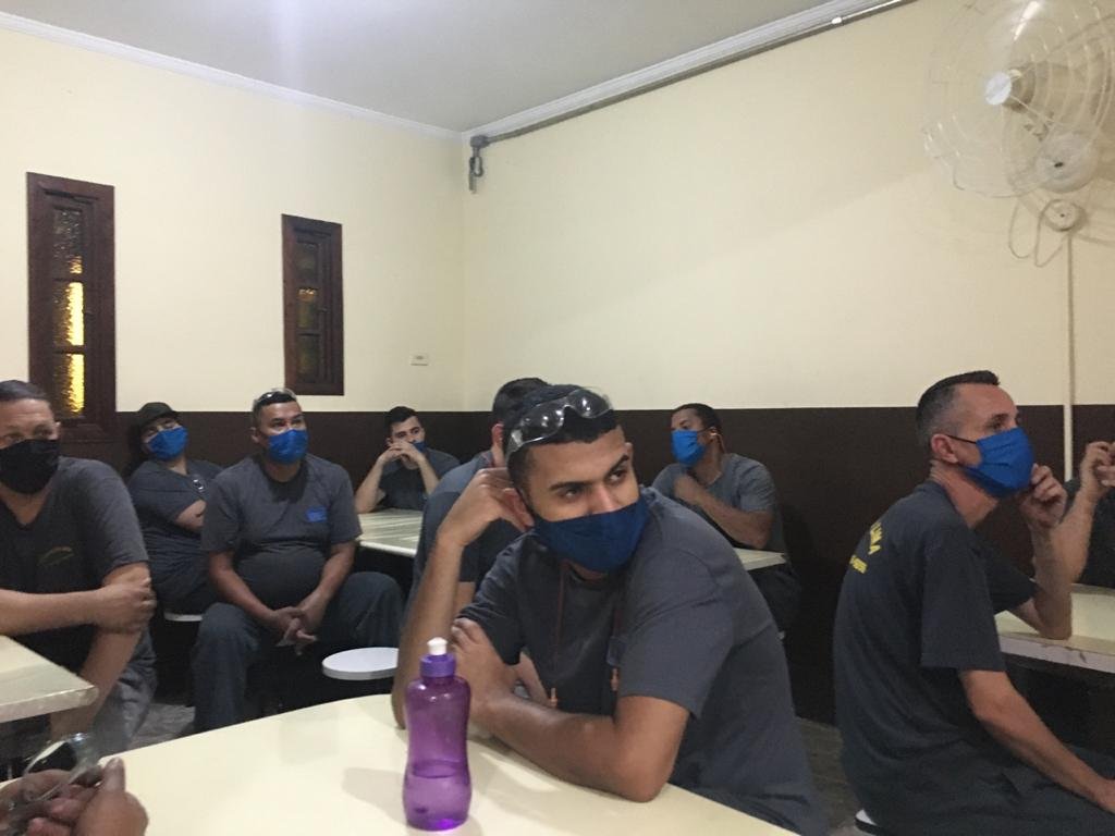 Estamparia Lima promove treinamento de prevenção de acidentes em prensas