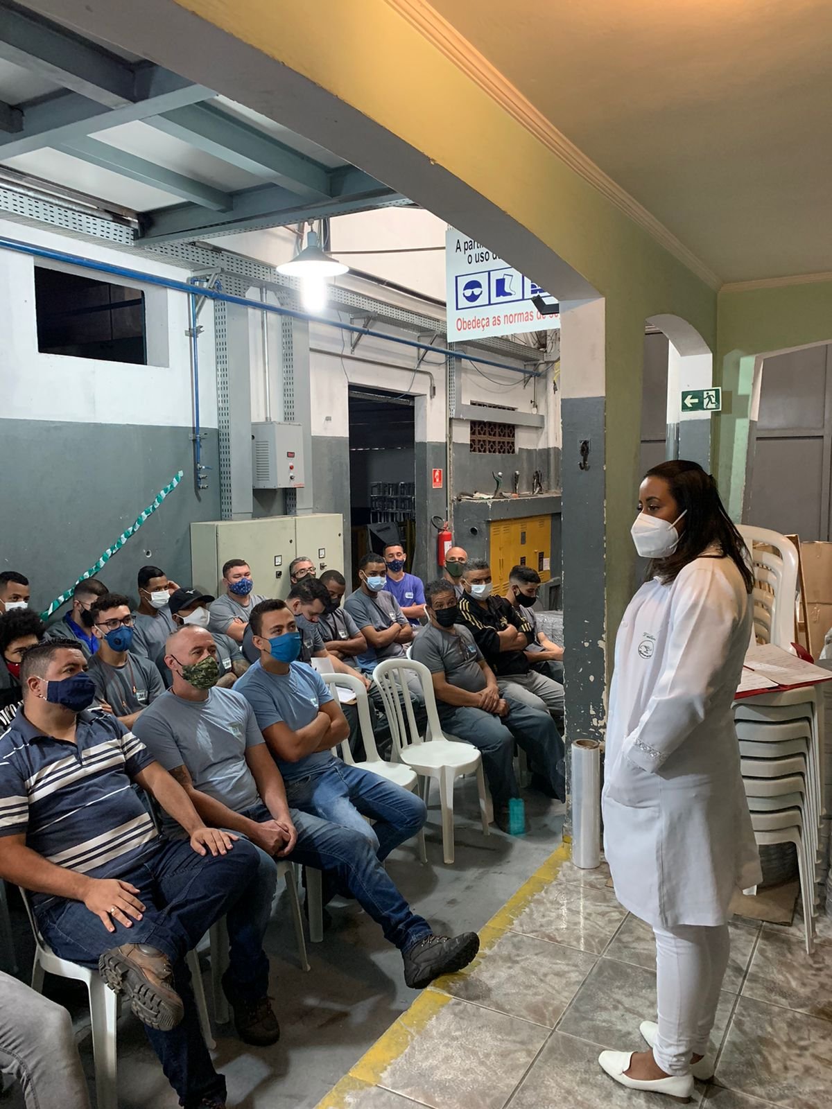 Liderança, saúde, segurança e bem-estar são temas abordados durante a Semana SIPAT na Estamparia Lima