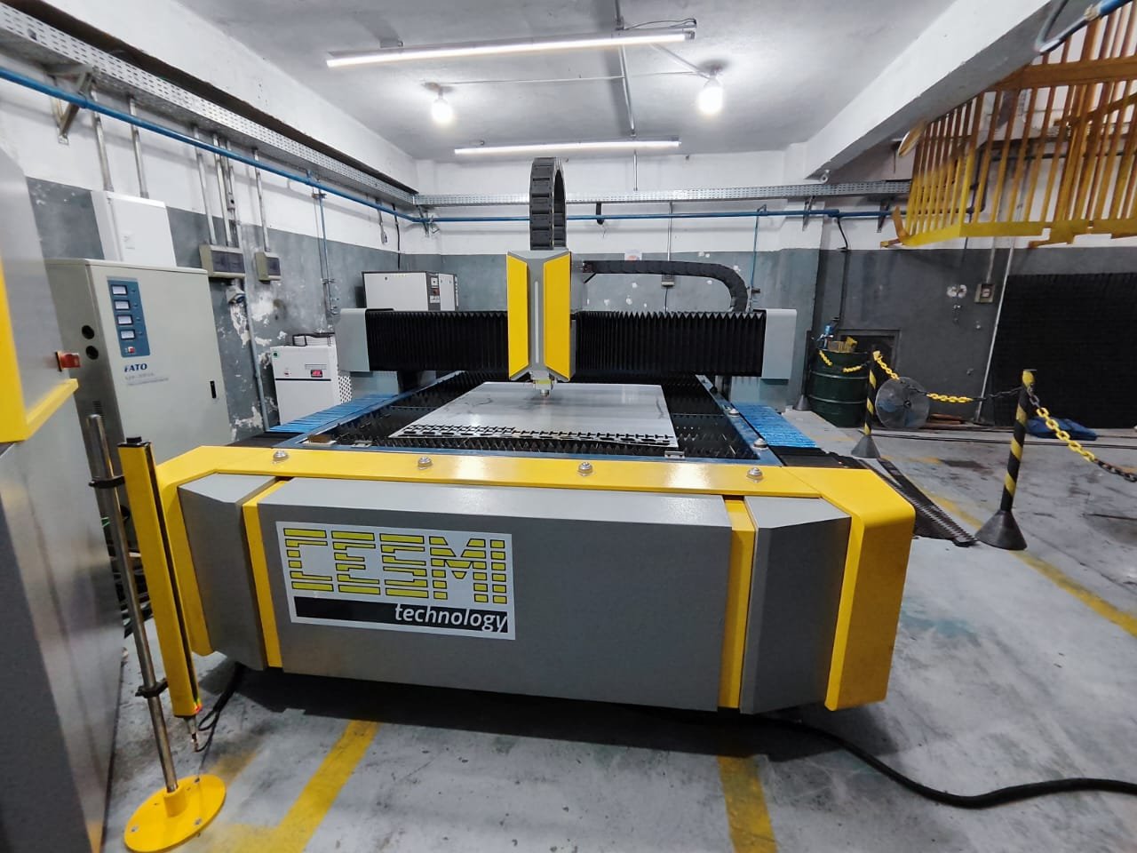 Estamparia Lima agora com tecnologia avançada de corte laser para chapas de metal